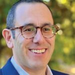 Rabbi Mike Uram headshot