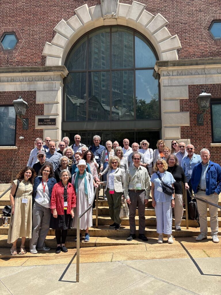 Text and the City 2026 class on JTS's front steps
